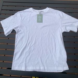 White XS NWT oversized t-shirt